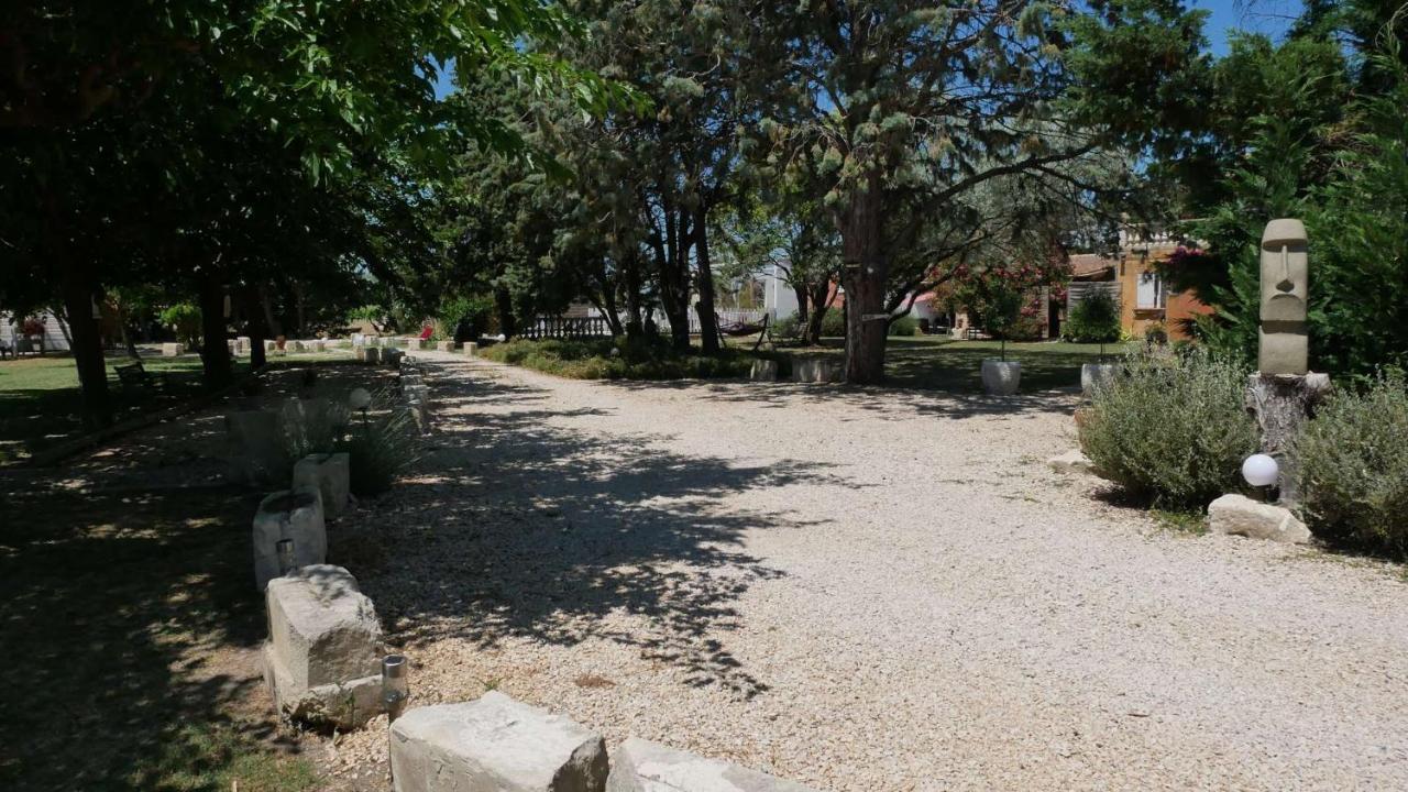 Mas Maurane - L'Olivier Avec Spa Prive Aux Portes D'Arles Tarascon Kültér fotó