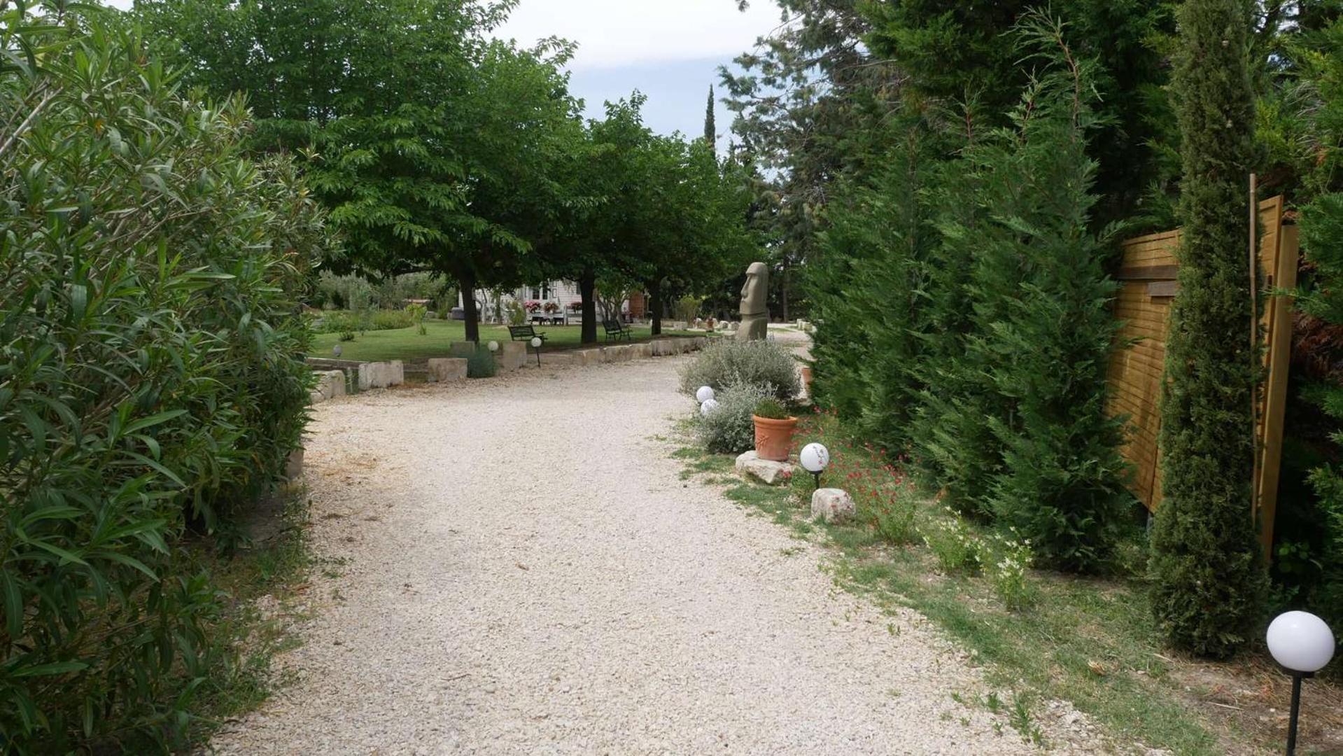 Mas Maurane - L'Olivier Avec Spa Prive Aux Portes D'Arles Tarascon Kültér fotó